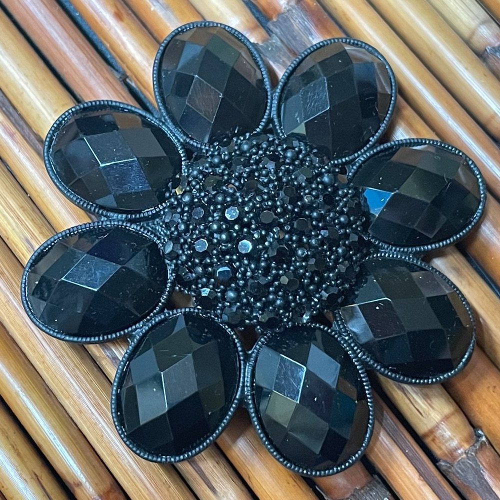 FANCY BELT BUCKLE BLACK METAL FACETED CABOCHONS W/ BLACK RHINESTONES CENTER HUGE